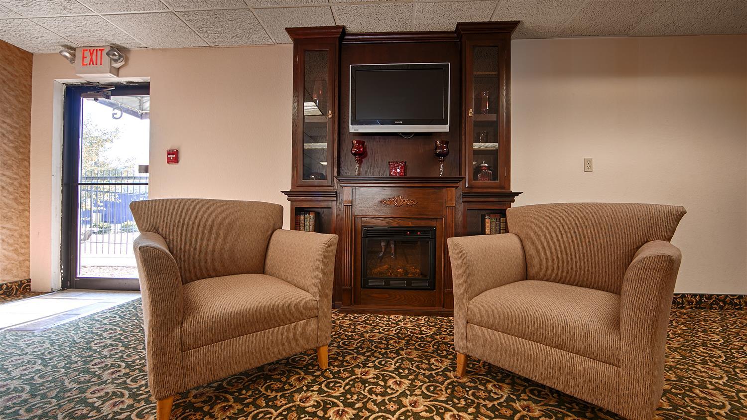 Best Western Huntington Mall Inn Barboursville Exterior foto