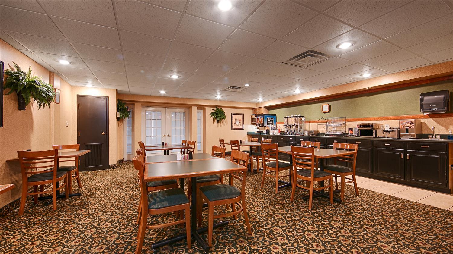 Best Western Huntington Mall Inn Barboursville Exterior foto
