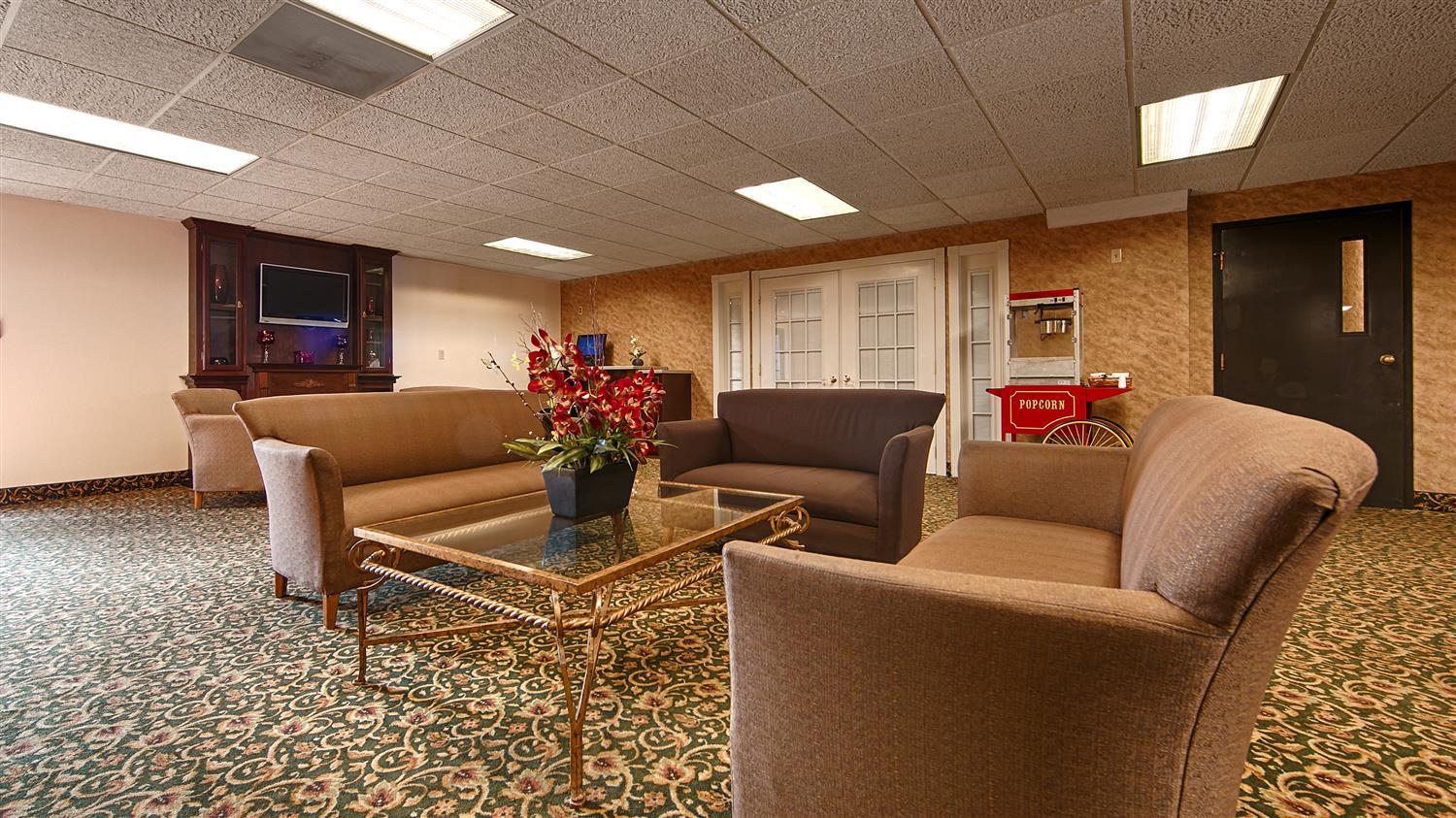 Best Western Huntington Mall Inn Barboursville Exterior foto