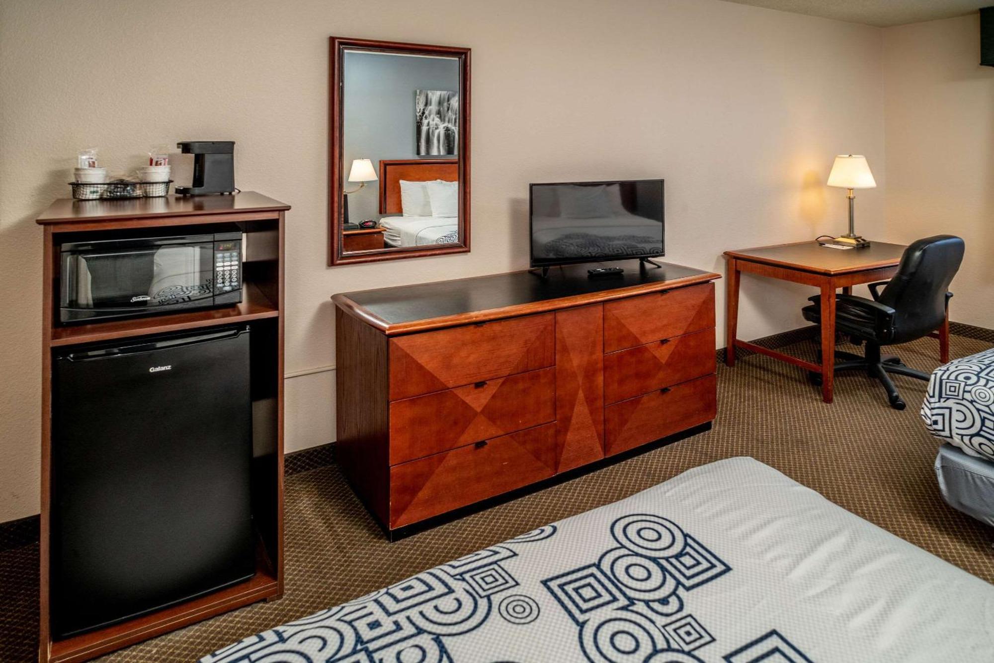Best Western Huntington Mall Inn Barboursville Exterior foto