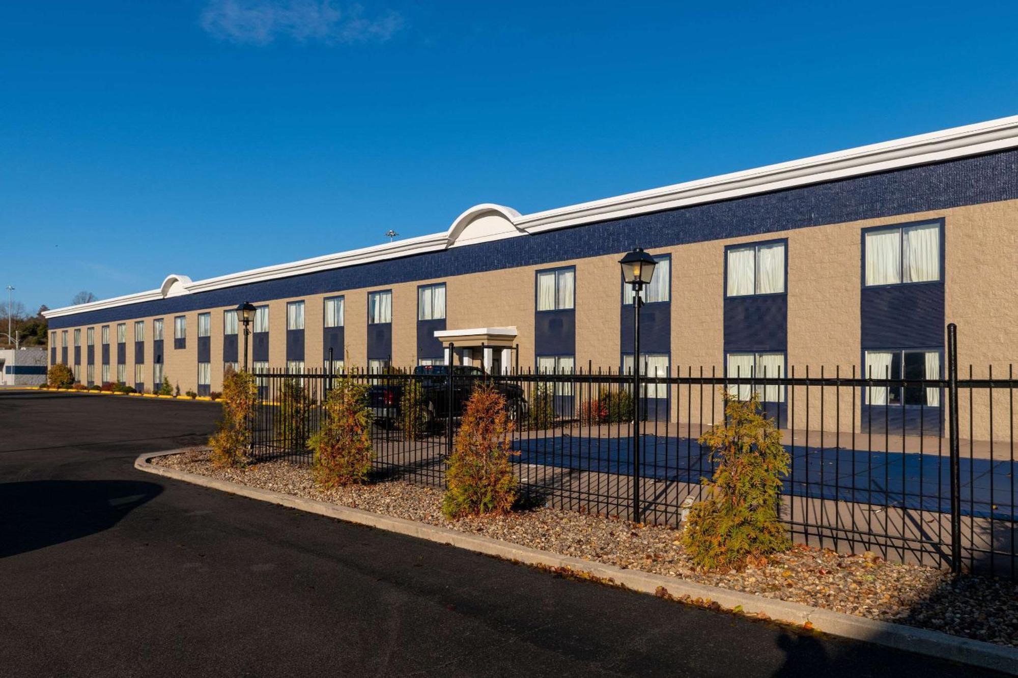 Best Western Huntington Mall Inn Barboursville Exterior foto