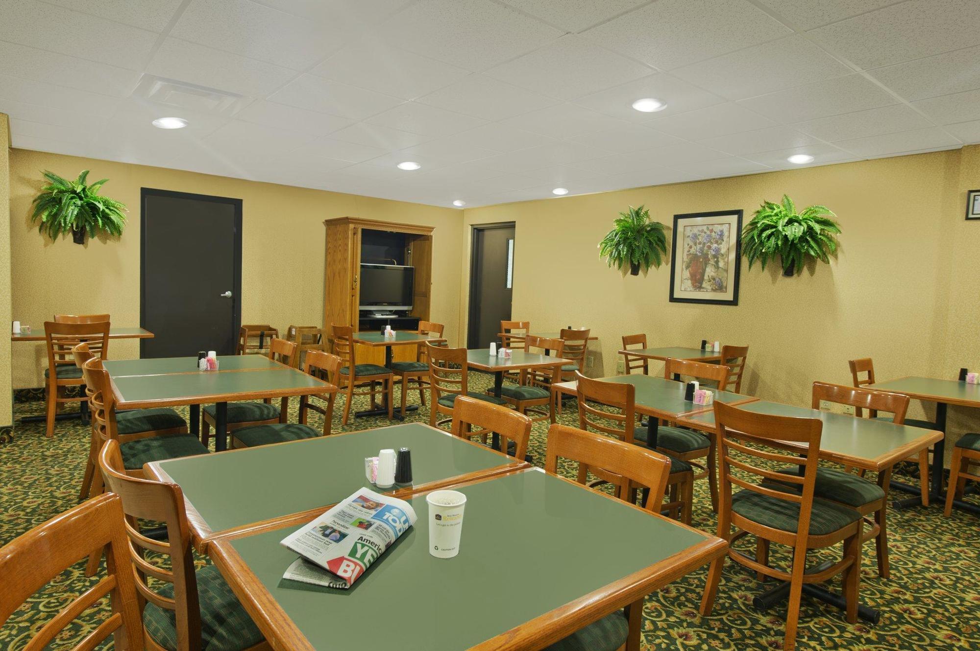 Best Western Huntington Mall Inn Barboursville Exterior foto